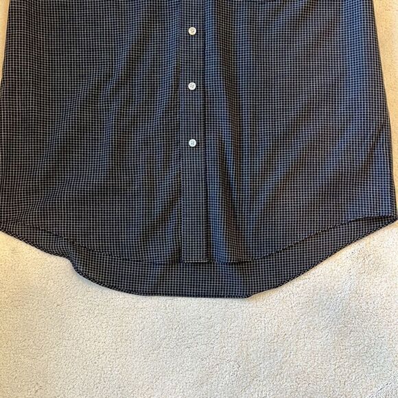 Van Heusen Men's Black Short Sleeve Button Down Size L - Picture 2 of 8